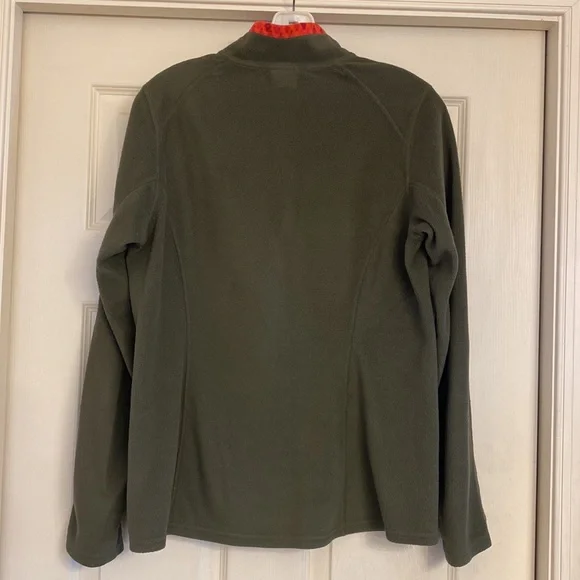 The North Face women’s 1/4 zip pullover. Size L army green. - Picture 2 of 5